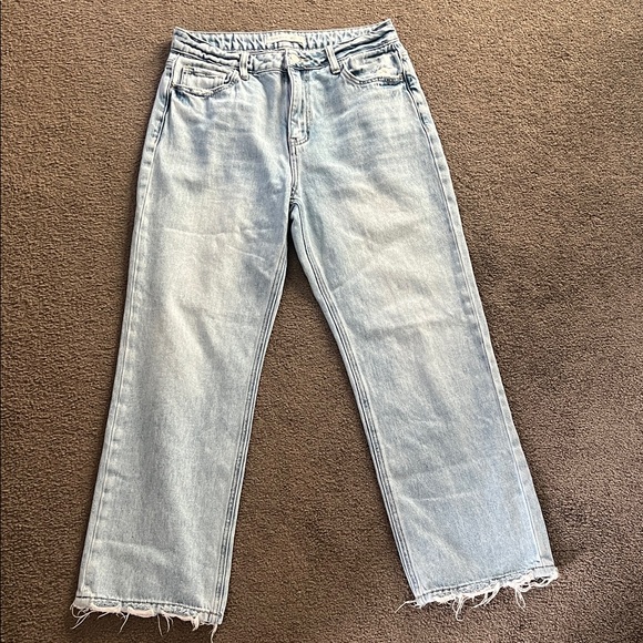 Altar'd State Light Blue Cropped Jeans - Picture 4 of 7